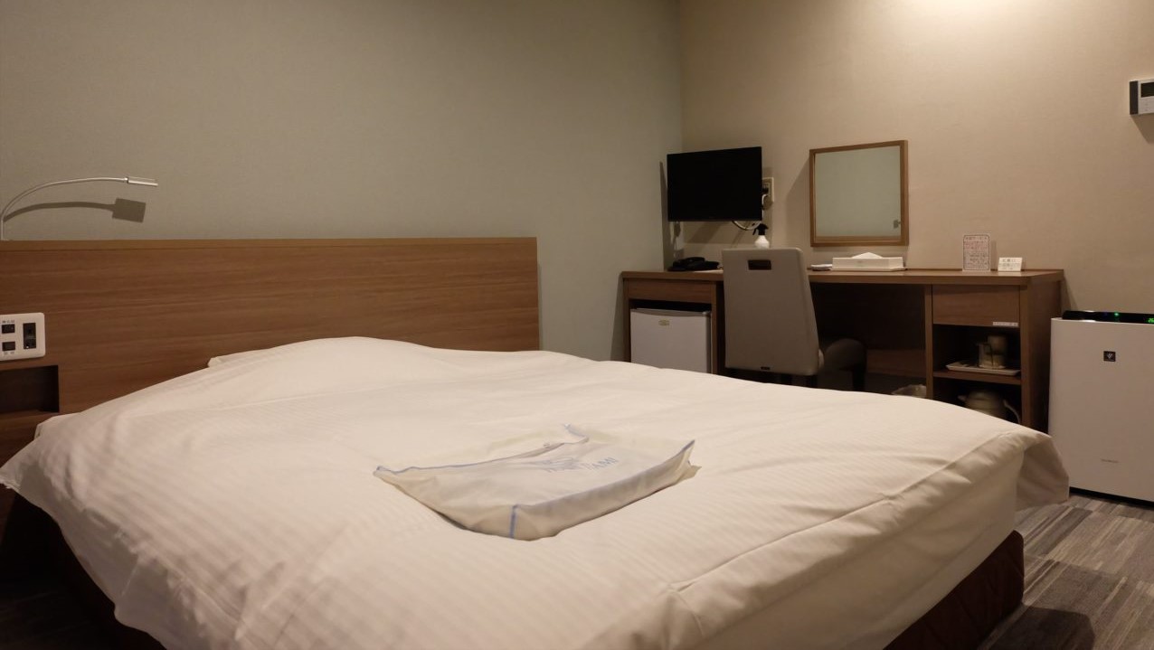Hotel Itami Hotel Itami is a popular choice amongst travelers in Osaka, whether exploring or just passing through. The property offers a high standard of service and amenities to suit the individual needs of all 