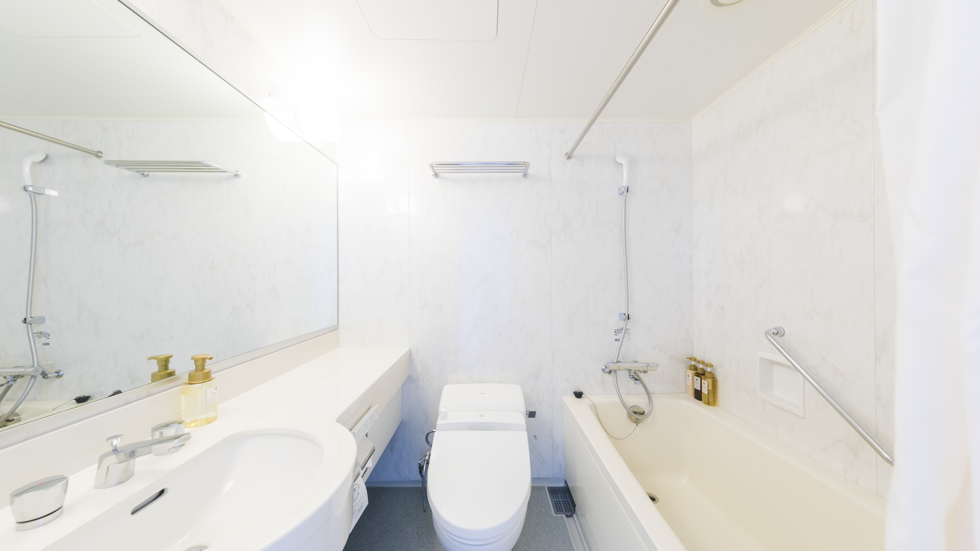 本館-スタンダードツイン・トリプル-27㎡