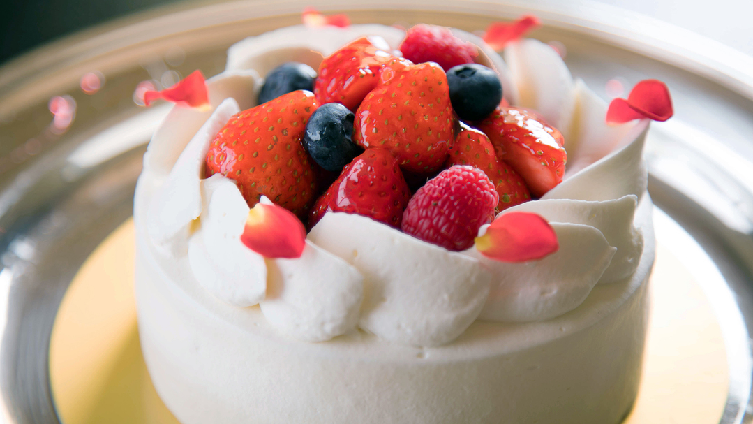 誕生日、記念日などケーキの別注を承っております（要予約）