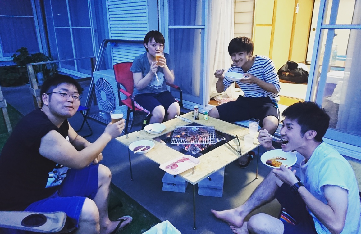 仲良しグループでBBQ