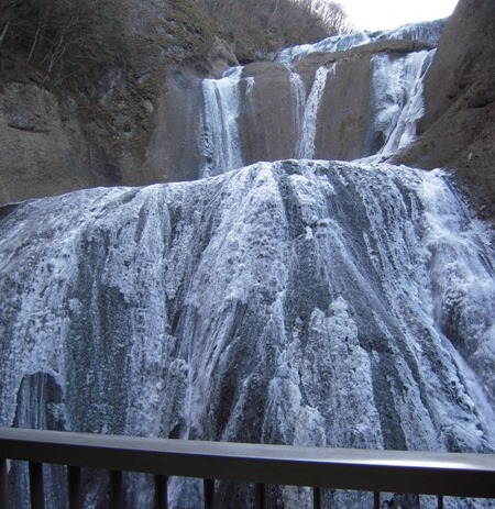 氷瀑の袋田の滝