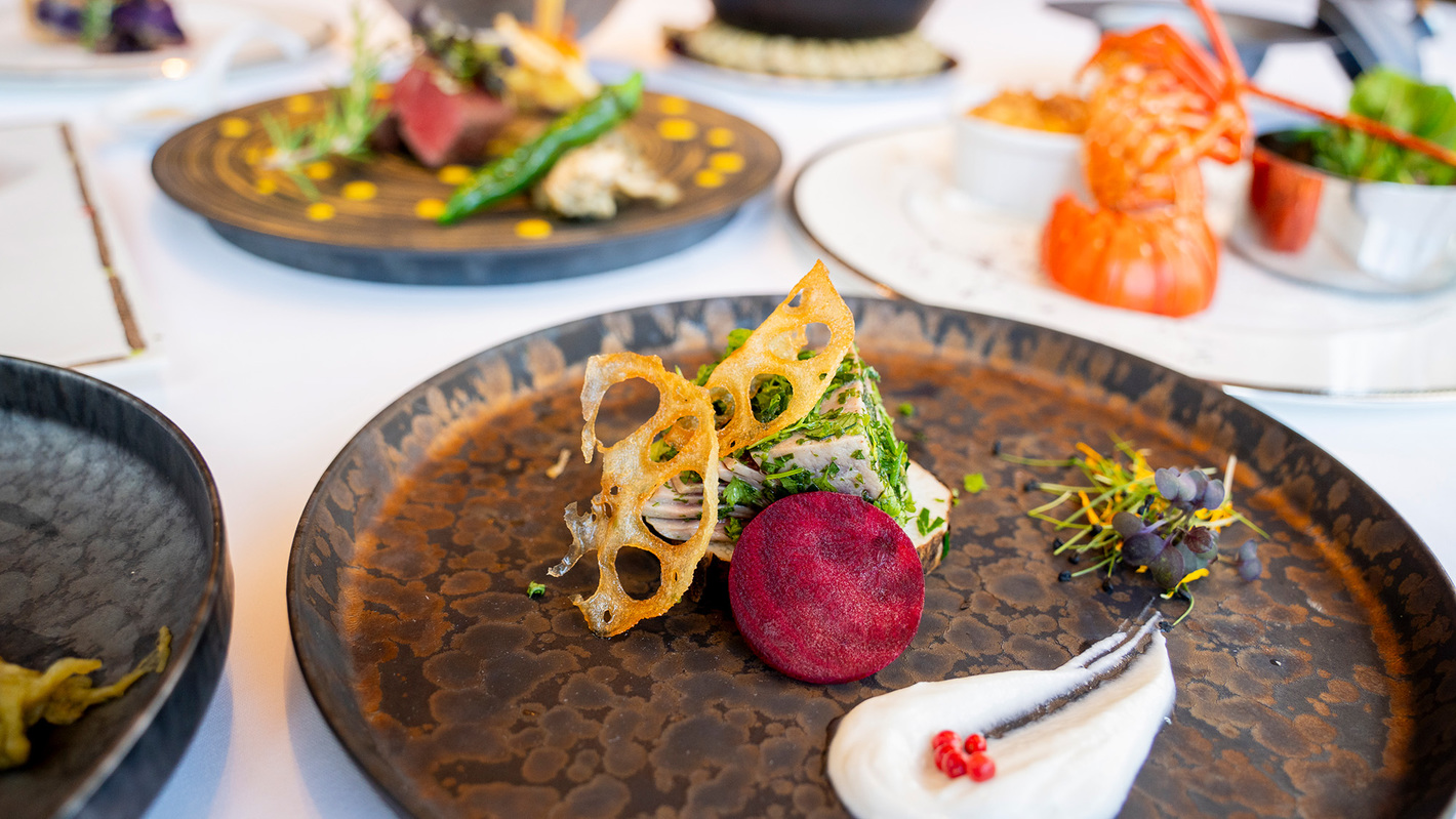 【“季節の地元食材の旅”オリーブベイキュイジーヌプラン】秋の新メニュー（夕食・朝食付）