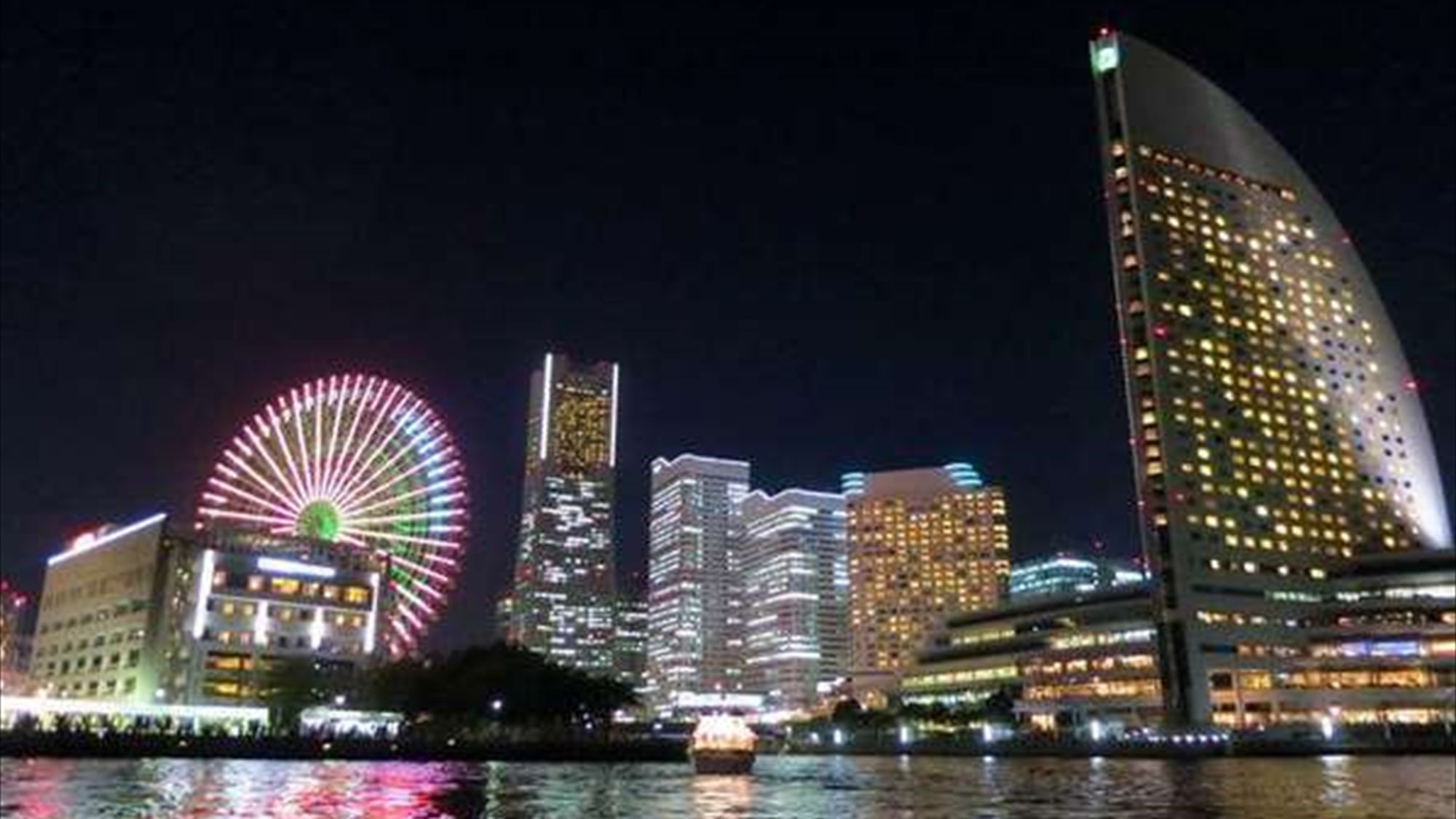 みなとみらいの夜景は、何度見ても飽きないですね。魅力が尽きない街