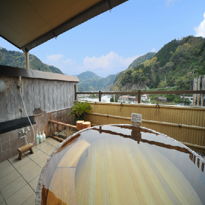 源泉かけ流し露天風呂