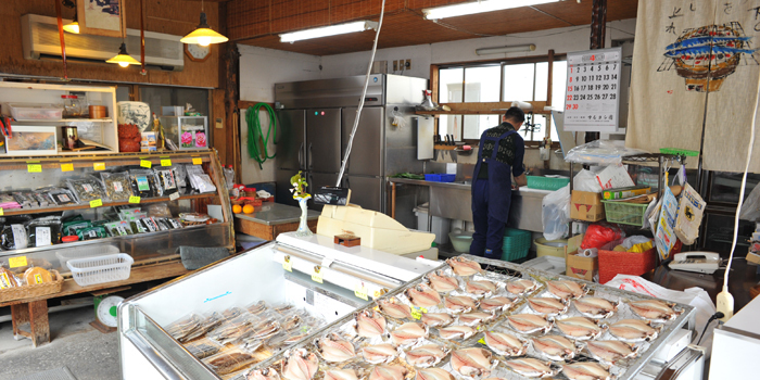 干物販売所