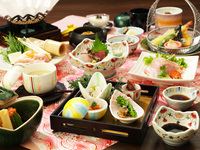 【スタンダード】四季の彩り・旬の味覚を味わう♪四季彩会席料理プラン