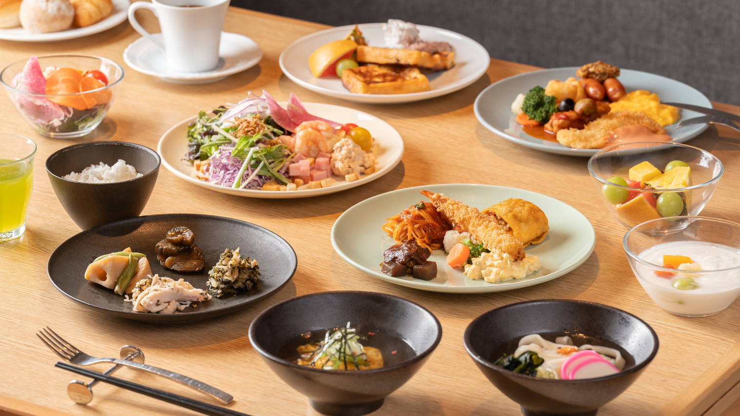 4月2日より朝食をリニューアル。ライブ感も楽しい”;鉄板“;名古屋めしを洋風アレンジで！