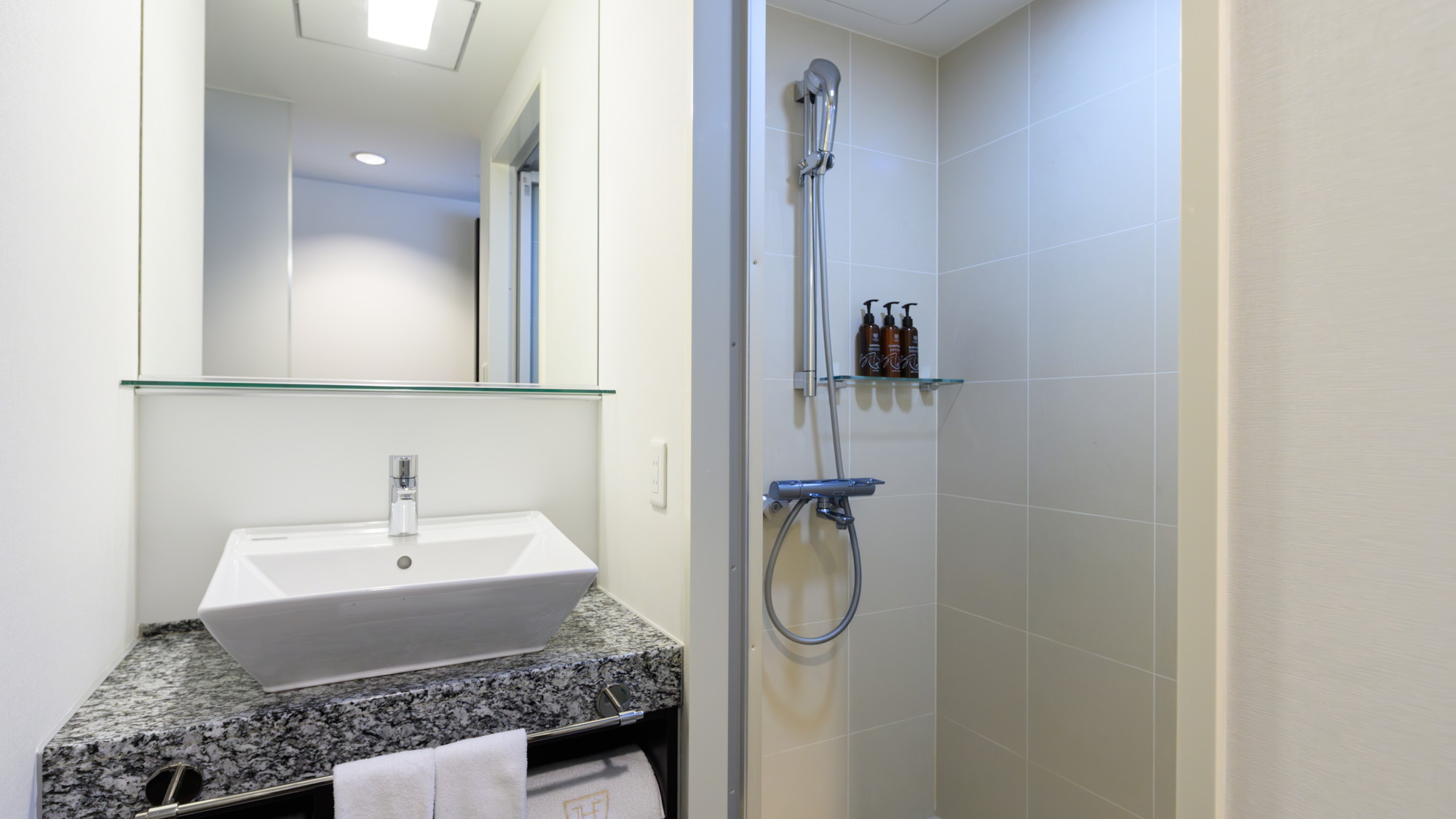 シングル シャワーブース