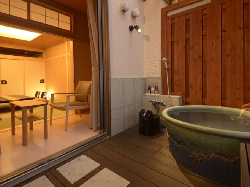 露天風呂付客室和室１０畳(１階)