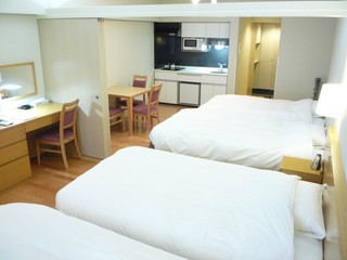 ���W�f���X�E�B�[�N���[�@�X�e�C�v�����@�@�L�b�`���@�����h���[�t�R���h�~�j�A��