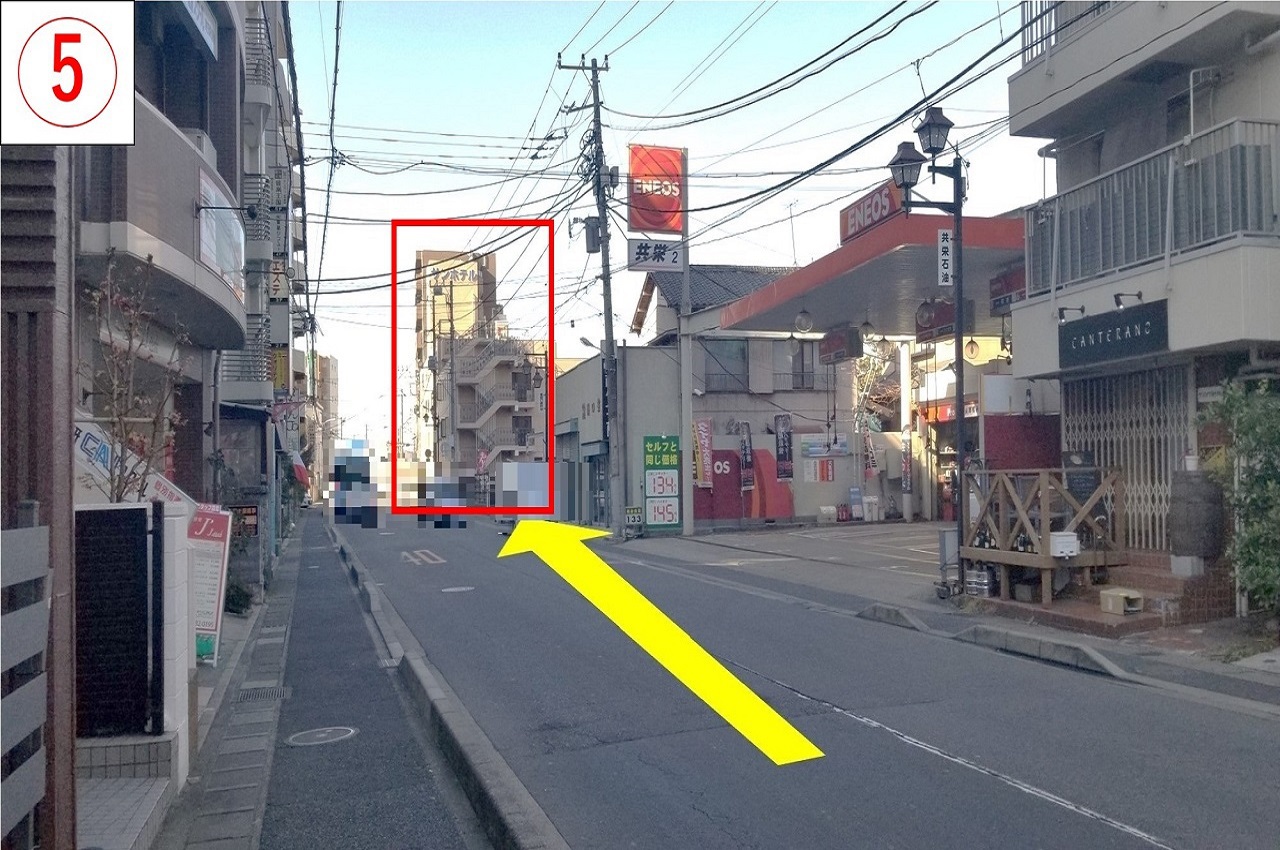 エネオスを越えて、少し進むと浦安サンホテルへ到着します。