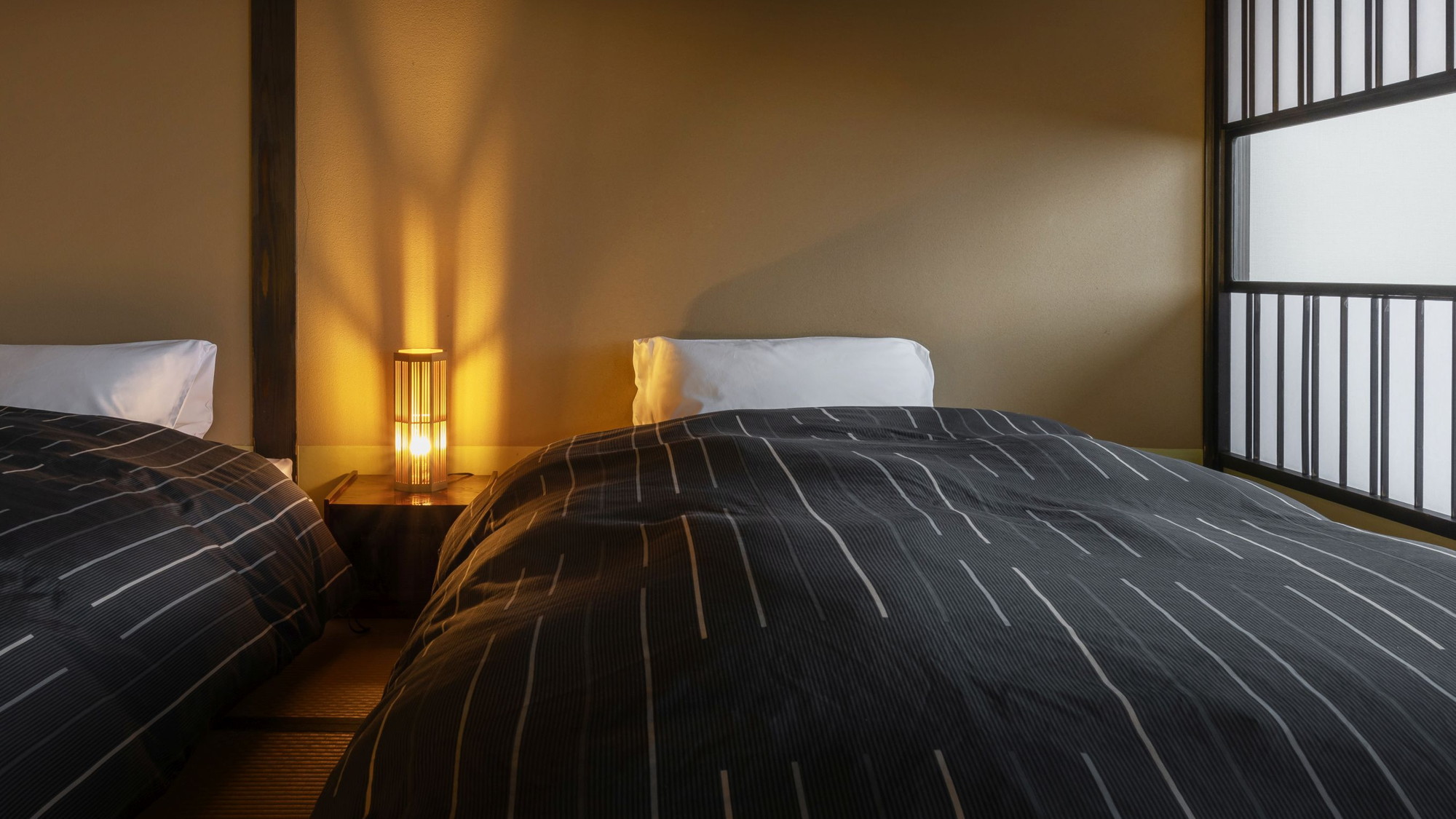 【〜花水木〜和室ベッドタイプ】10畳の広さにベッドを配置した和モダンなお部屋