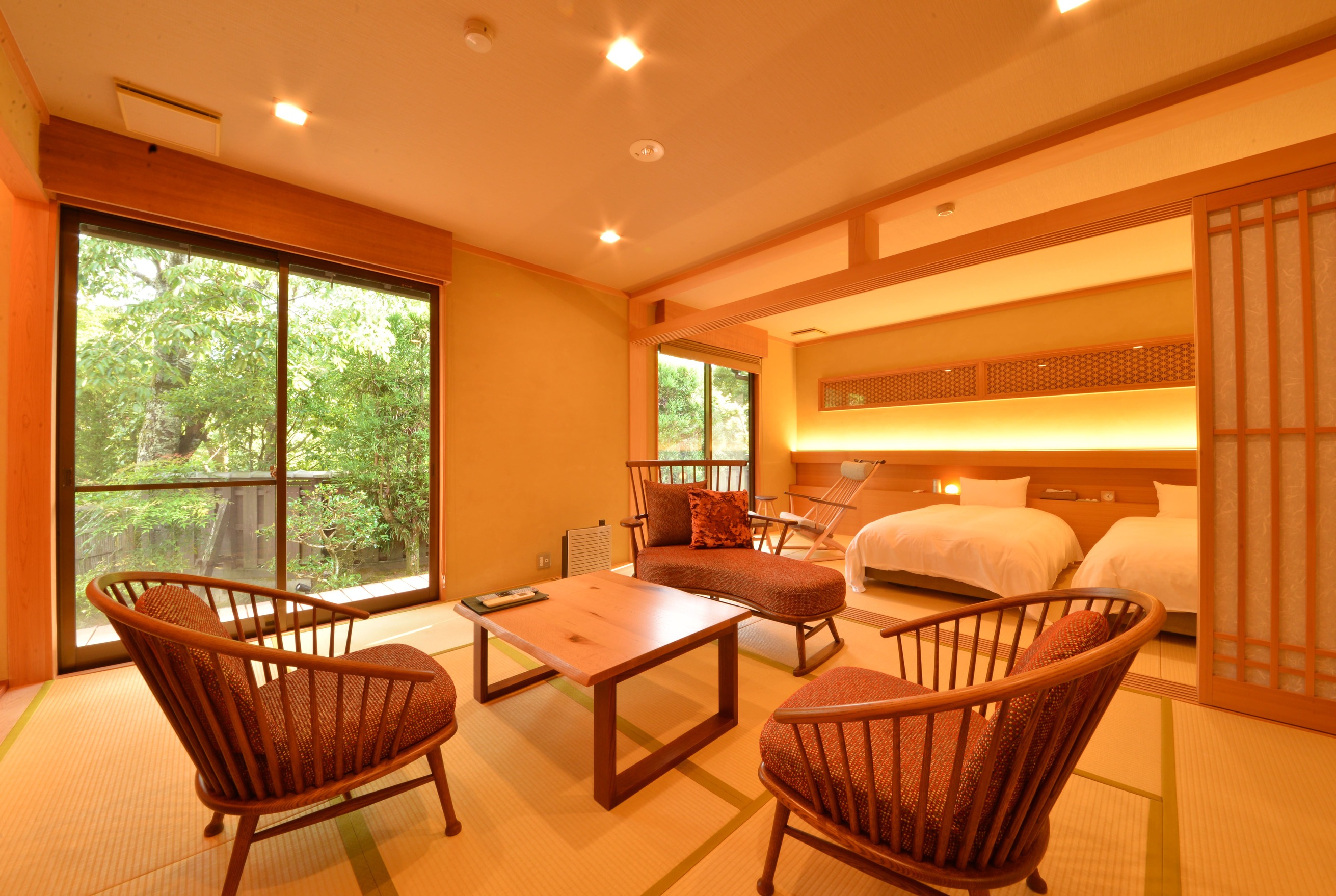 広々、ゆったりとお寛ぎいただける、露天風呂付特別室「桜の間」宿泊プラン！
