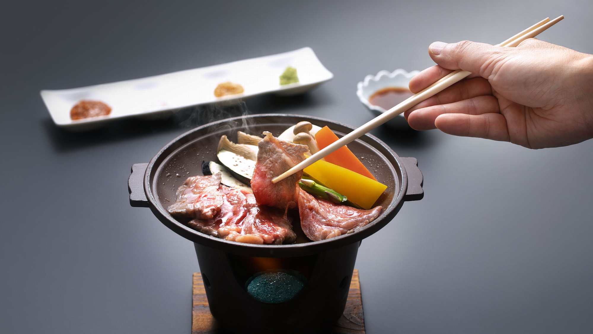 【追加料理】秋田牛サーロインと季節野菜の陶板焼き