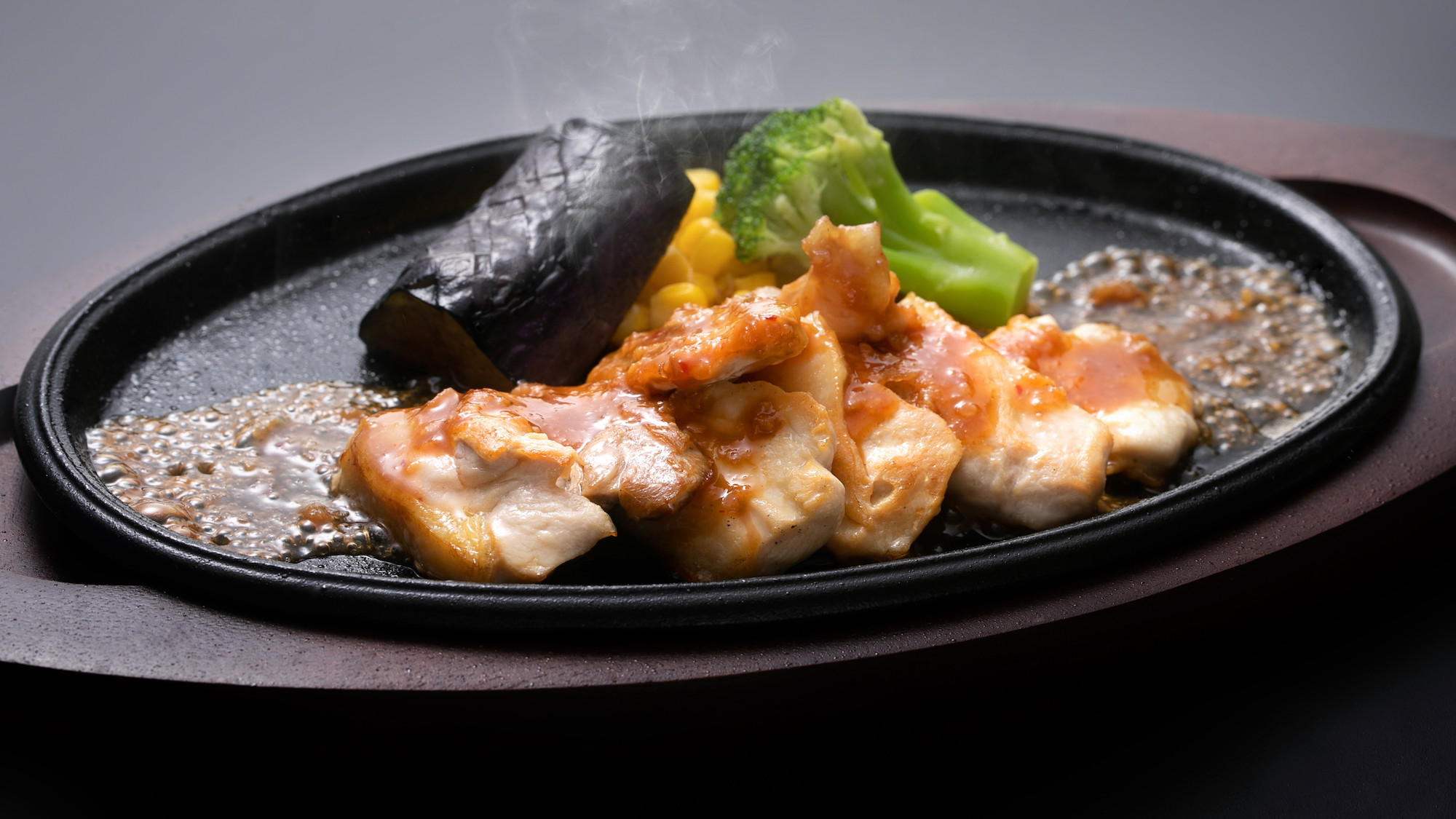 【追加料理】比内地鶏の特製味噌だれ鉄板焼き