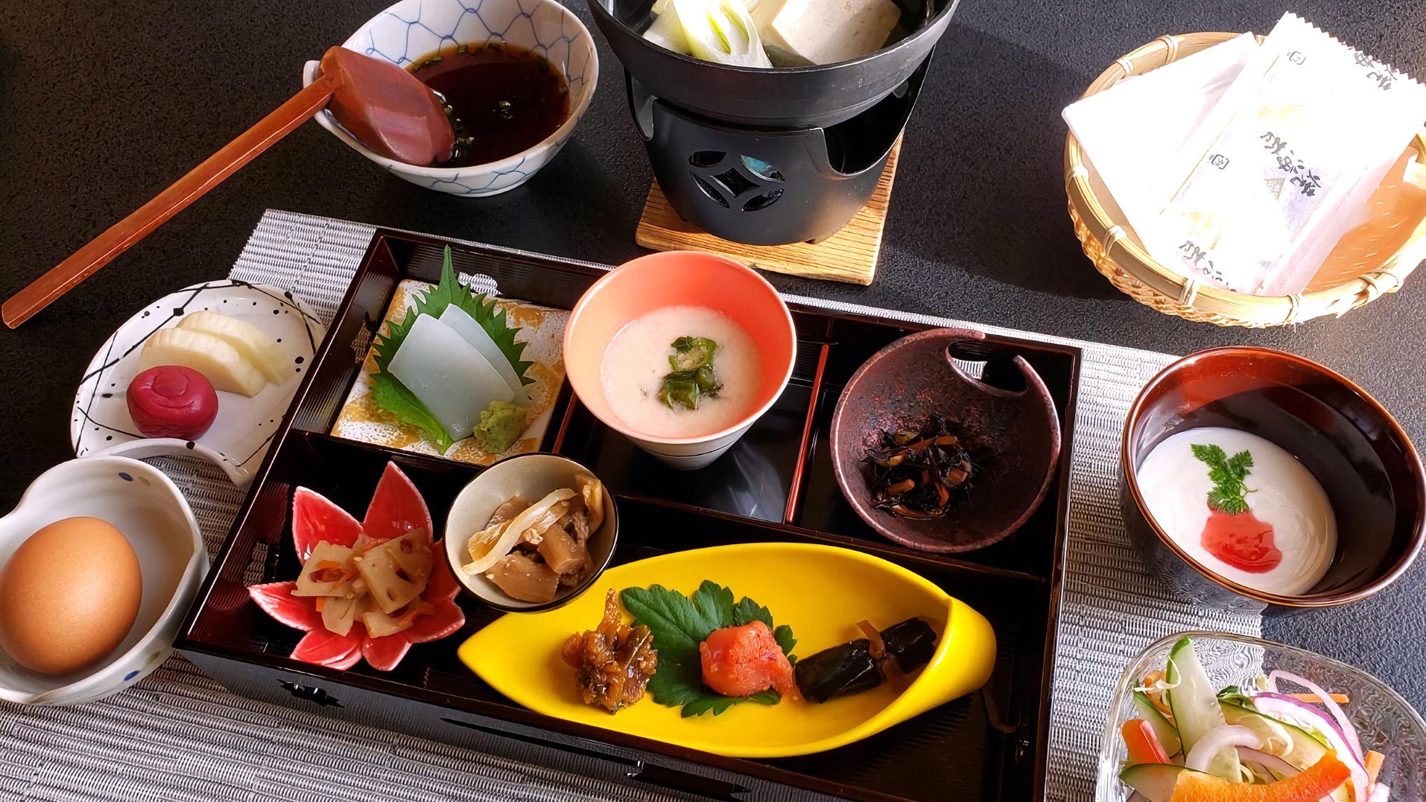 おかず豊富な朝食