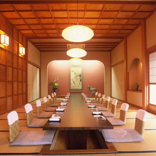 Mimosusogawa Bekkan lobby and interior, Shimonoseki