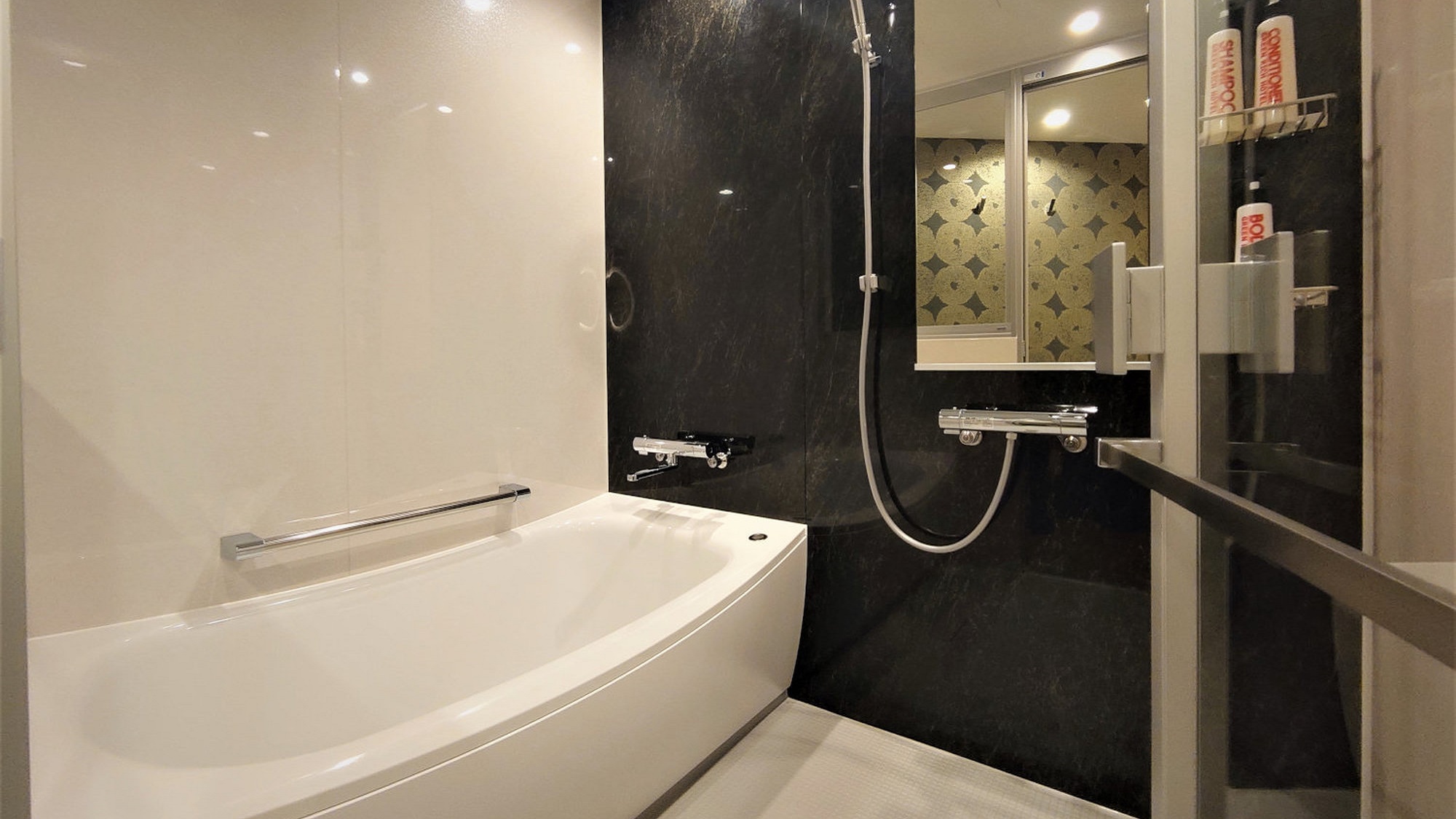 バスルーム：清采館プレミアムツイン