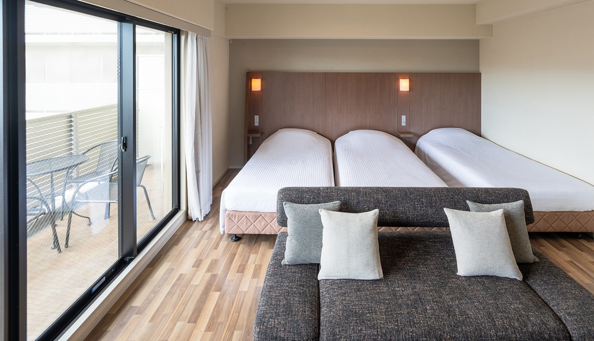 禁煙バルコニー付トリプル（30平米・バストイレ付）