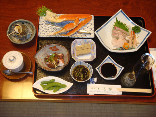 Minshuku Tomo Located in Oshima, Minshuku Tomo is a perfect starting point from which to explore Imabari. Offering a variety of facilities and services, the property provides all you need for a good nights sleep. 