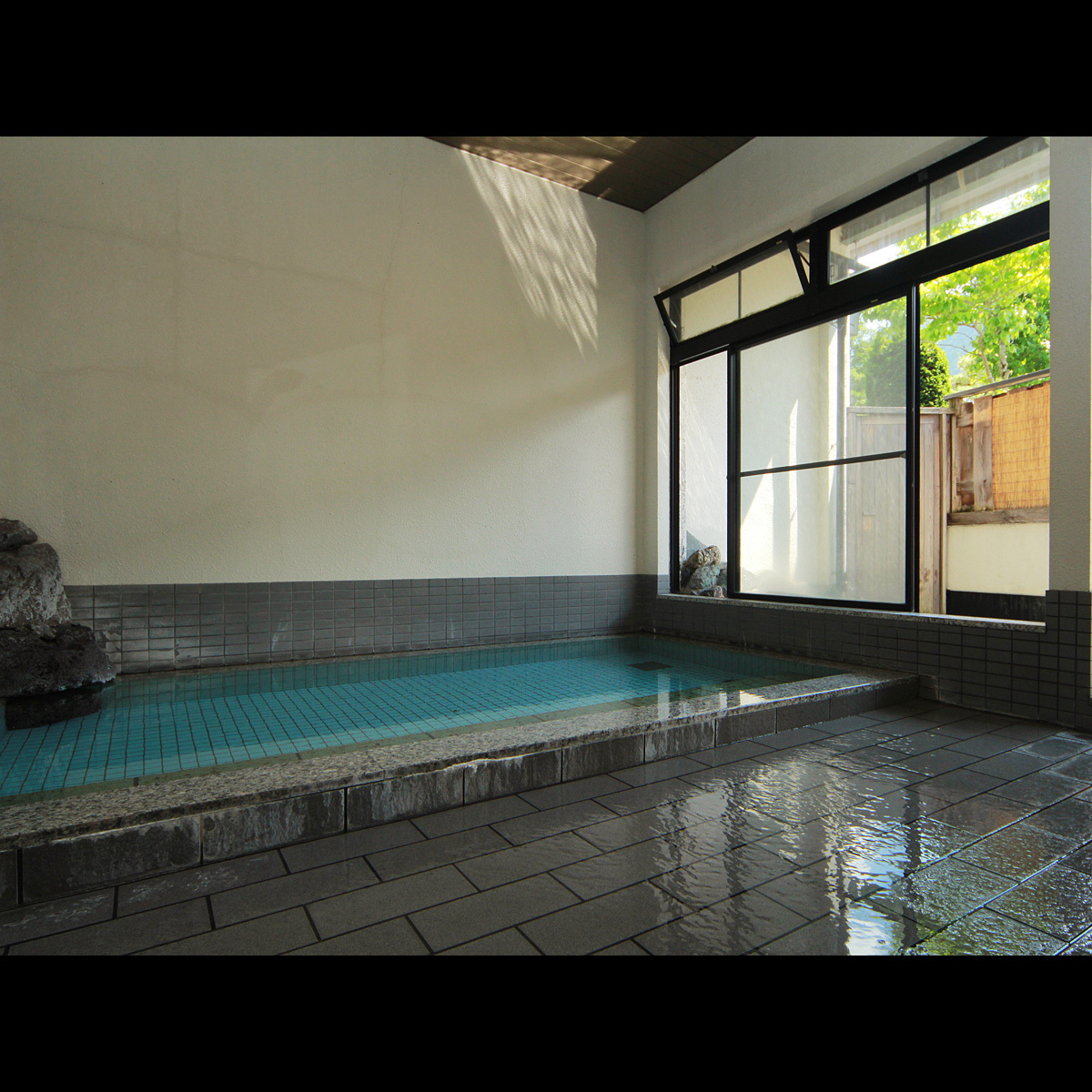 This photo about Aizuyunokami Onsen Yurakunoyado Hiranoya shared on HyHotel.com