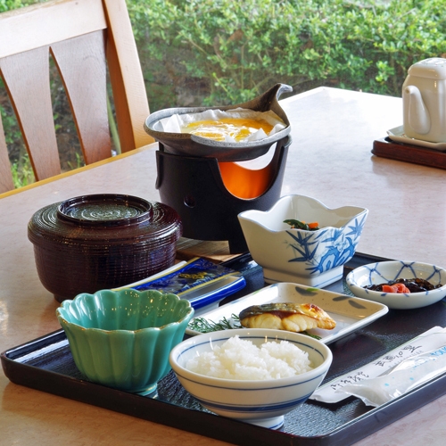朝食一日の始まりは身体にやさしい和食が一番！