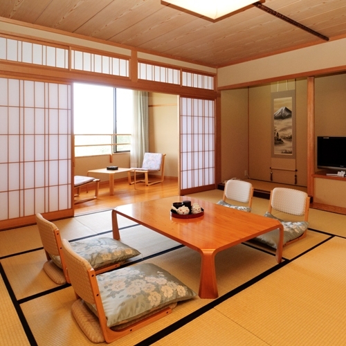 Shiganosato Onsen Ikoinomura Notohantou The 3-star Shiganosato Onsen Ikoinomura Notohantou offers comfort and convenience whether youre on business or holiday in Nanao. Both business travelers and tourists can enjoy the propertys faciliti