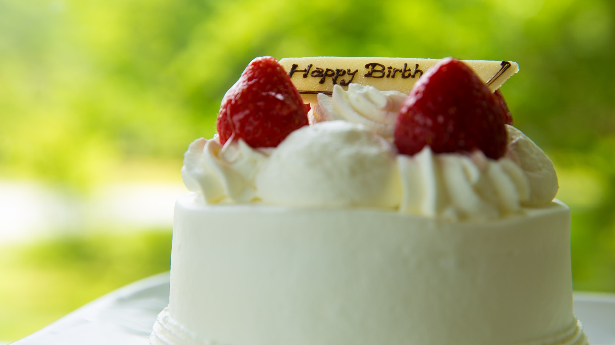 【お祝いケーキ】お祝いにケーキを。誕生日・結婚記念日など、二人の特別な日に（※写真はイメージ）