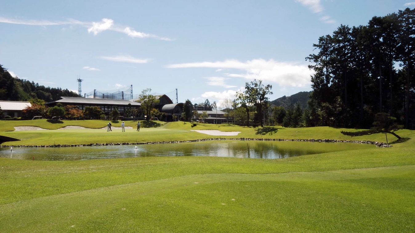Minoshirakawa Golf Club Set in a prime location of Gifu, Minoshirakawa Golf Club puts everything the city has to offer just outside your doorstep. The property offers guests a range of services and amenities designed to prov
