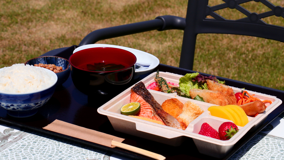 【朝食】ご飯と味噌汁はセルフサービスです