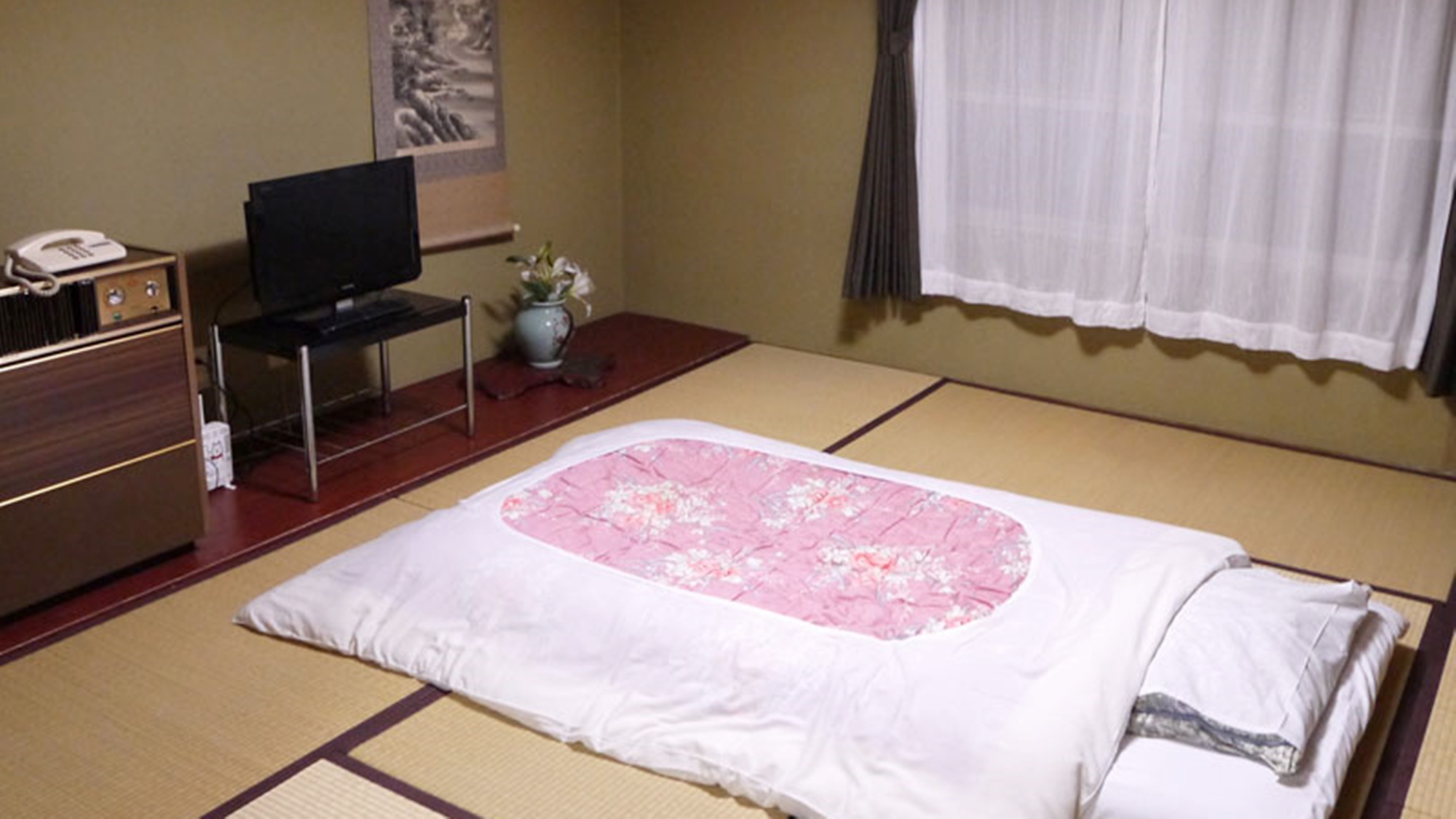 *【お部屋】広々とした和室のお部屋です。  