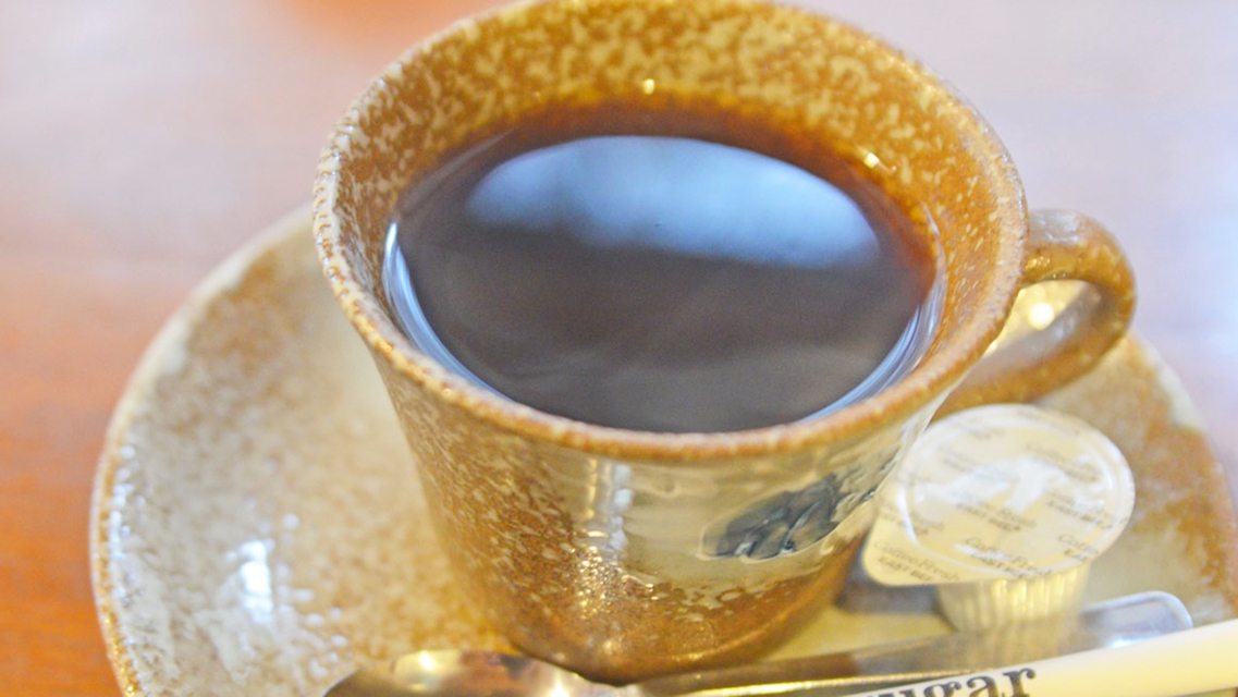 *【温泉コーヒー】人気の温泉水で淹れたコーヒーは、よりまろやかになって美味しいと好評です。