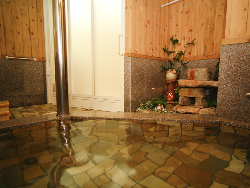 館内のお風呂は、「天然の佐津温泉」です。