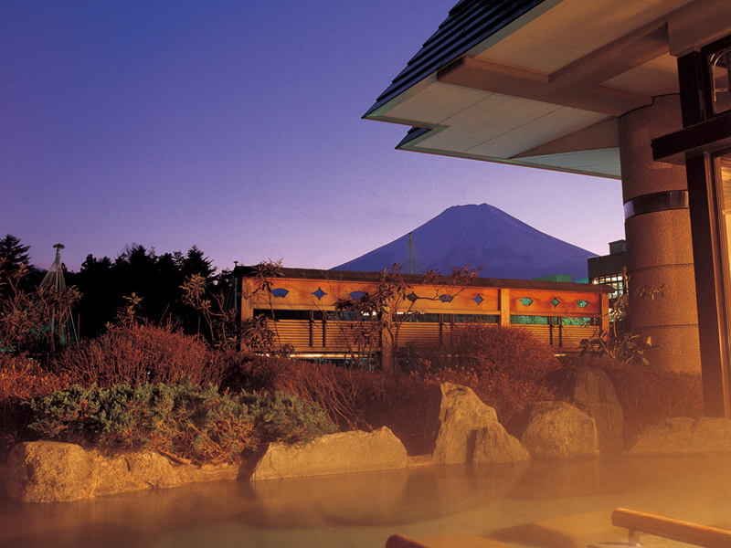 赤富士大浴場露天（ご婦人）鐘山苑の大浴場もお愉しみ下さい