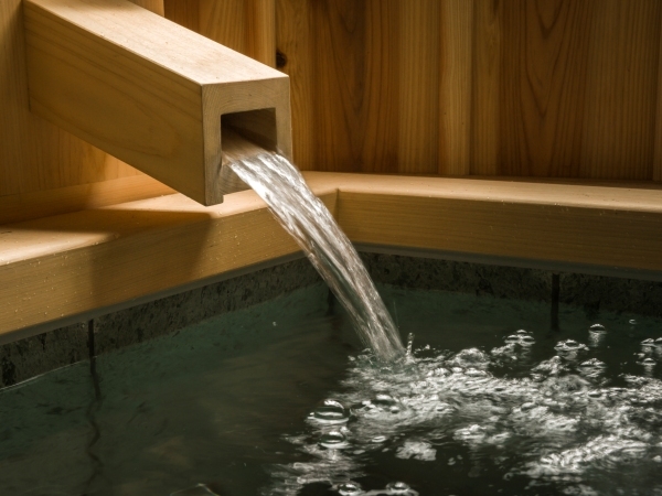 客室露天風呂は富士山の恵みの天然温泉