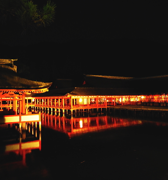 厳島神社ライトアップ