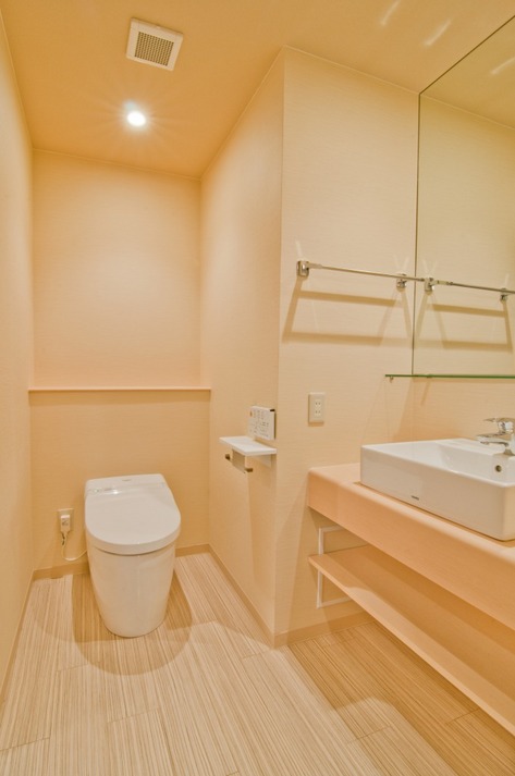 客室トイレ&洗面スペース