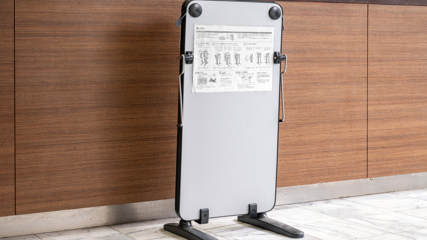 貸出備品：ズボンプレッサー1Fフロントにてお声がけください。