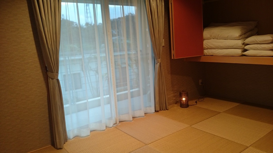 あがりんや〜和室（山側）