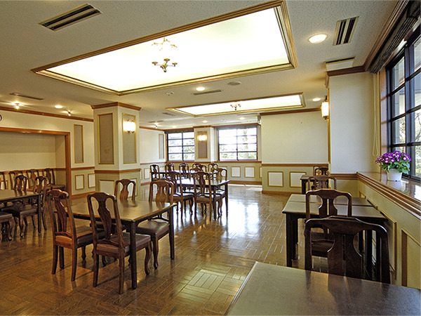 Shimabara Toyo City Hotel Ideally located in the Shimabara area, Shimabara Toyo City Hotel promises a relaxing and wonderful visit. The property offers guests a range of services and amenities designed to provide comfort and c