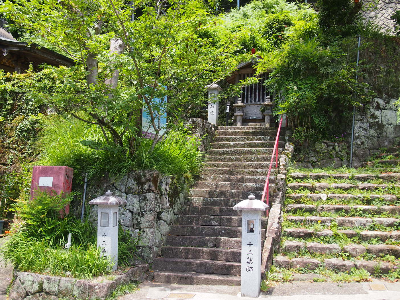 川湯のお薬師さん