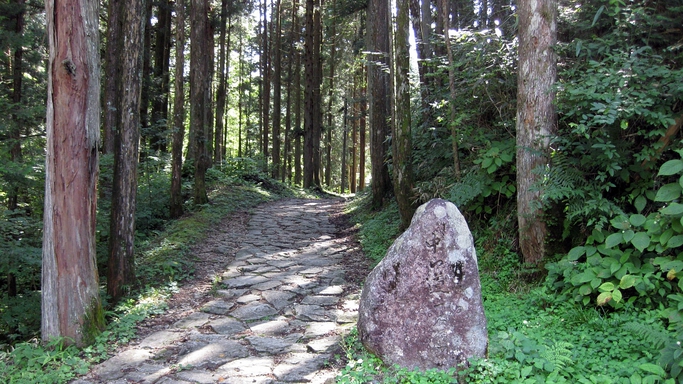 *木曽路/昔ながらの宿場町に心を馳せながらの木曽路歩きもオススメ！奈良井宿・妻籠宿・馬籠宿が代表的