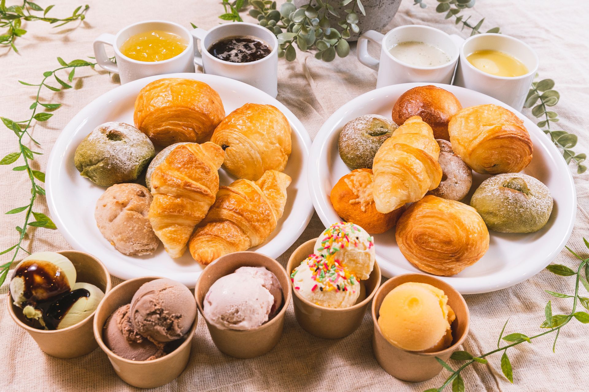 【無料自家製焼き立てパン食べ放題！】