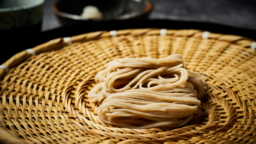 【夏のお料理／イメージ】天野産十割蕎麦藻塩辛味大根