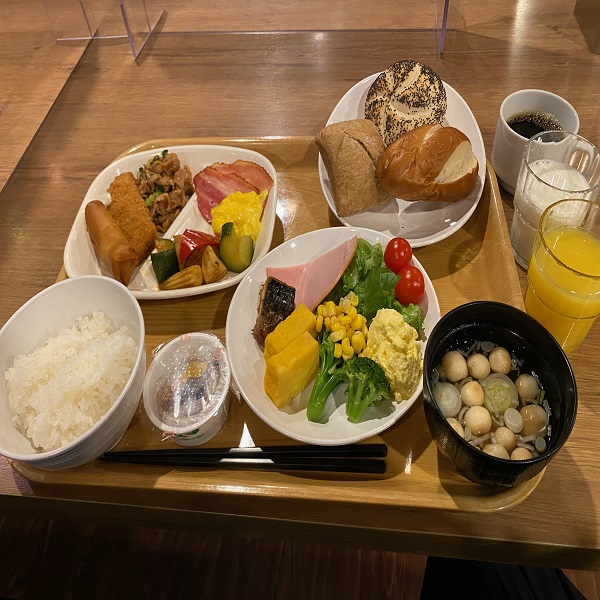 朝食バイキング