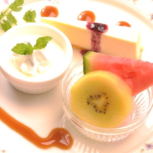 【夕食】デサートの盛り合わせ