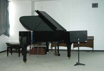 グランドピアノ