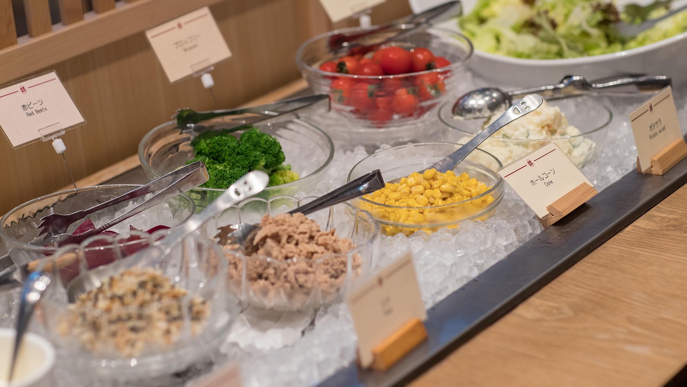 みずみずしい野菜と、種類豊富なトッピングで様々なサラダをお楽しみ下さい。※提供内容が変更になる場合が