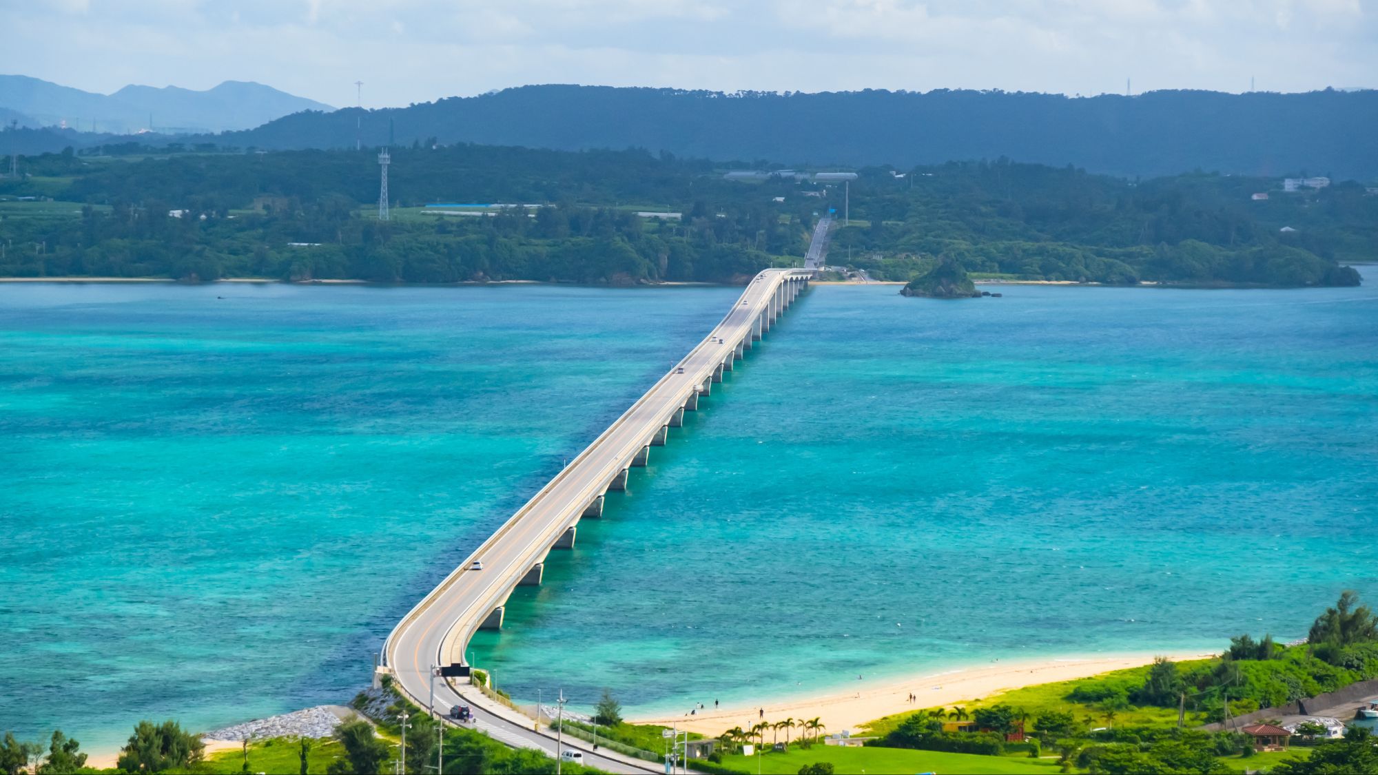 【古宇利大橋】当館から車で約19分