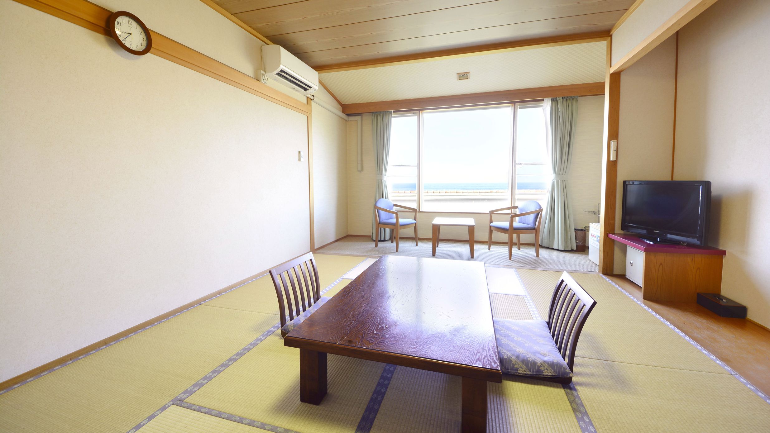 Rivage Spa Hikigawa Rivage Spa Hikigawa is a popular choice amongst travelers in Shirahama, whether exploring or just passing through. The property offers a high standard of service and amenities to suit the individual n